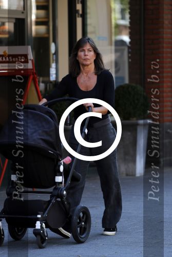 Amsterdam 30 augustus 2016
Debby Petter achter de kinderwagen.
