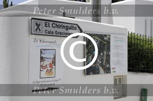 ibiza 27 juni 2016 
Stranddag van Nick en Kirsten Schilder de dag na hun trouwen bij el chirinquito.
Aanwezig oa Jan en Liza Smit Simon en Annemarie Keizer Jaap Kwakman met vriendin Aloys Buys met vriendin Jaap Reesema