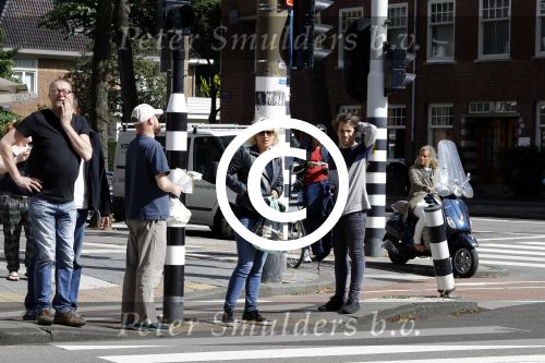Amsterdam 10 augustus 2016  
Eva Jinek op straat in Amsterdam zuid.