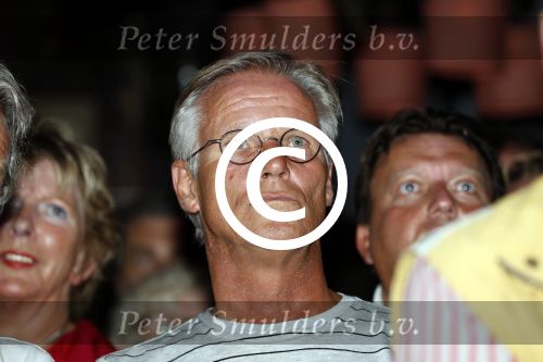 Blaricum 6 september 2016
Surprise party voor Willibrord Frequin zijn 75e verjaardag bij  Moeke Spijstra.
Zijn vriendin kinderen en kleinkinderen zijn natuurlijk aanwezig. 
Fons de Poel