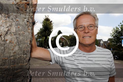 Blaricum 6 september 2016
Surprise party voor Willibrord Frequin zijn 75e verjaardag bij  Moeke Spijstra.
Zijn vriendin kinderen en kleinkinderen zijn natuurlijk aanwezig.
Fons de Poel