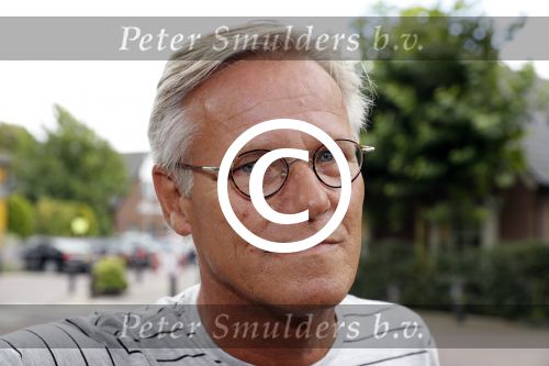 Blaricum 6 september 2016
Surprise party voor Willibrord Frequin zijn 75e verjaardag bij  Moeke Spijstra.
Zijn vriendin kinderen en kleinkinderen zijn natuurlijk aanwezig.
Fons de Poel