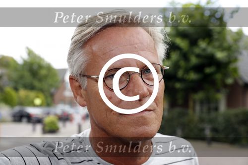 Blaricum 6 september 2016
Surprise party voor Willibrord Frequin zijn 75e verjaardag bij  Moeke Spijstra.
Zijn vriendin kinderen en kleinkinderen zijn natuurlijk aanwezig.
Fons de Poel