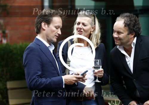 Amsterdam 28 juni 2016 
Presentatie Princess koffers voor het Nederlandse team voor de olympische spelen van Rio de Janeiro. Frank Houben met Dorien Ouborg en Lodewijk Varossiau