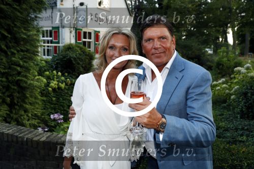 Soest 1 september 2016
Frank en Sandra Masmeijer vieren hun trouwdag met dochters Charlotte en Michelle en schoonzoon bij restaurant t Spiehuis.