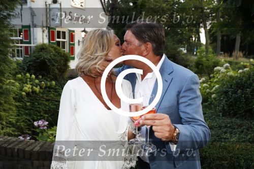 Soest 1 september 2016
Frank en Sandra Masmeijer vieren hun trouwdag met dochters Charlotte en Michelle en schoonzoon bij restaurant t Spiehuis.