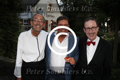 Soest 1 september 2016
Frank en Sandra Masmeijer vieren hun trouwdag met dochters Charlotte en Michelle en schoonzoon bij restaurant t Spiehuis.