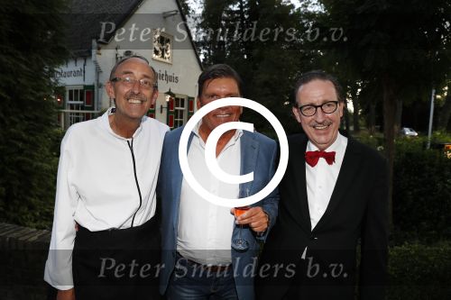 Soest 1 september 2016
Frank en Sandra Masmeijer vieren hun trouwdag met dochters Charlotte en Michelle en schoonzoon bij restaurant t Spiehuis.