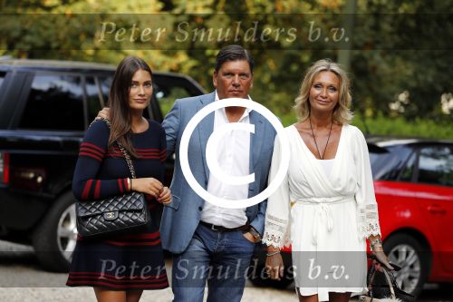 Soest 1 september 2016
Frank en Sandra Masmeijer vieren hun trouwdag met dochters Charlotte en Michelle en schoonzoon bij restaurant t Spiehuis.