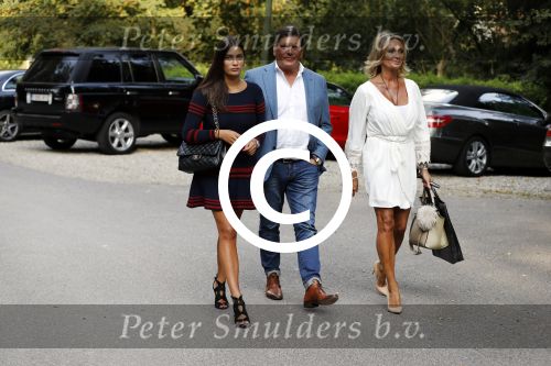 Soest 1 september 2016
Frank en Sandra Masmeijer vieren hun trouwdag met dochters Charlotte en Michelle en schoonzoon bij restaurant t Spiehuis.
