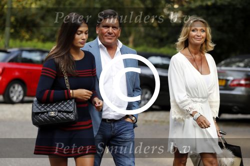 Soest 1 september 2016
Frank en Sandra Masmeijer vieren hun trouwdag met dochters Charlotte en Michelle en schoonzoon bij restaurant t Spiehuis.