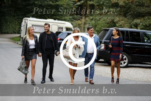 Soest 1 september 2016
Frank en Sandra Masmeijer vieren hun trouwdag met dochters Charlotte en Michelle en schoonzoon bij restaurant t Spiehuis.