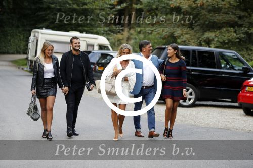 Soest 1 september 2016
Frank en Sandra Masmeijer vieren hun trouwdag met dochters Charlotte en Michelle en schoonzoon bij restaurant t Spiehuis.