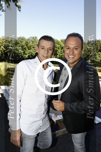 Hilversum 24 augustus 2016 
Frans en Dorus Bauer bij presentatie programma Tros