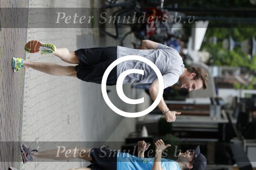 Amsterdam 22 juni 2016  
Giedo v d Garde en ... hard aan het lopen.