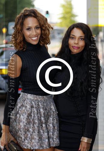 Amsterdam 30 augustus 2016
Presentatie Tag Heuer horloge van Max Verstappen.
Glennis Grace met een vriendin