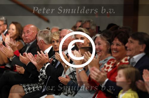 Amsterdam 4 september 2016
Modeshow Paul Schulten in Hotel Okura. Henk Oudt met vrouw