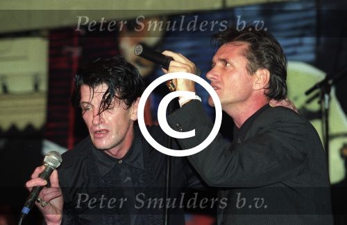 Amsterdam, 5 November 1996
Paradiso theater
Henny Vrienten met Herman Brood (t.g.v. 50e verjaardag Herman).