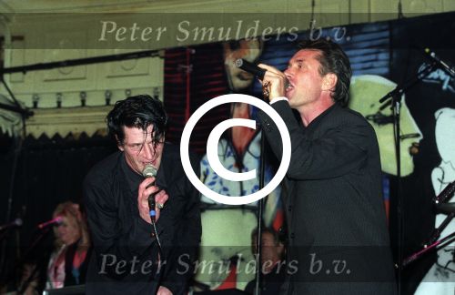 Amsterdam, 5 November 1996
Paradiso theater
Henny Vrienten met Herman Brood (t.g.v. 50e verjaardag Herman).