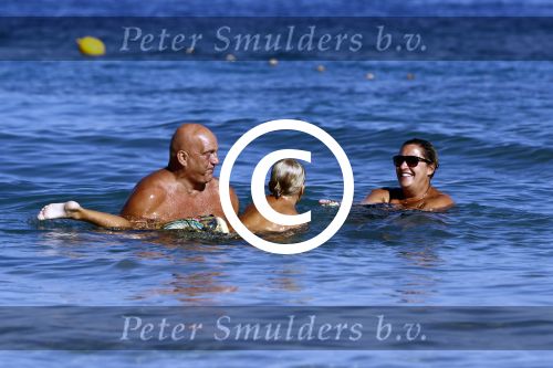 ibiza 19 augustus 2016
Herman den Blijker en zijn vrouw Jacqueline met zoon Matz op vakantie op ibiza.