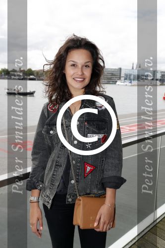Amsterdam 29 augustus 2016
Perspresentatie RTL in het eye theater. Holly Brood