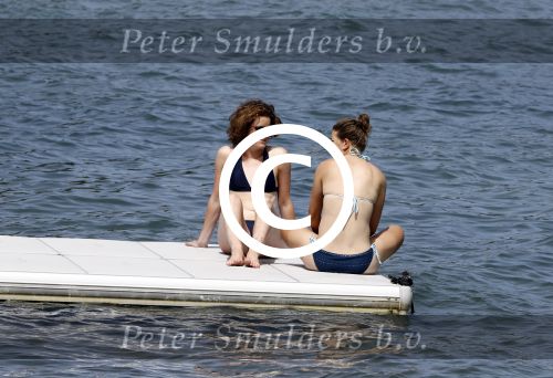 ibiza 15 augustus 2016
Ireen Wust met een vriendin op vakantie op ibiza.