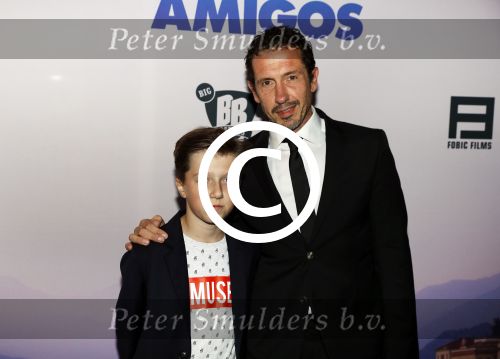Amsterdam 5 september 2016
Premiere Adios Amigos in Tuschinski. Jacob Derwig met zoon