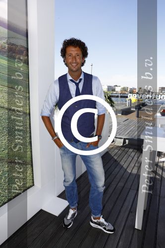 Amsterdam 23 augustus 2016
Perspresentatie van het nieuwe sbs6 Net 5 en Veronica seizoen in het IJ Theater. Jan Joost v Gangelen