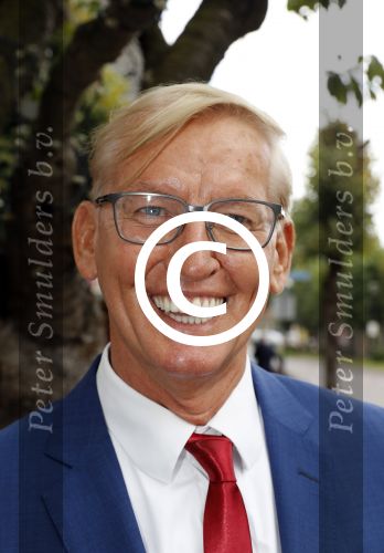 Blaricum 6 september 2016
Surprise party voor Willibrord Frequin zijn 75e verjaardag bij  Moeke Spijstra.
Zijn vriendin kinderen en kleinkinderen zijn natuurlijk aanwezig. 
Jan v d Bosch