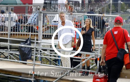 Spa Francorchamps 27 augustus 2016
Jeroen Pauw met (een) vriendin bij de GP Formule 1 F1 op het circuit van Spa