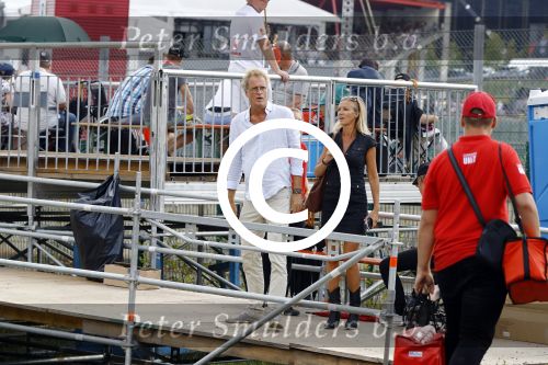 Spa Francorchamps 27 augustus 2016
Jeroen Pauw met (een) vriendin bij de GP Formule 1 F1 op het circuit van Spa
