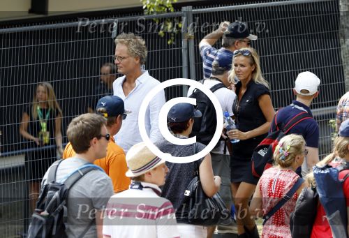 Spa Francorchamps 27 augustus 2016
Jeroen Pauw met (een) vriendin bij de GP Formule 1 F1 op het circuit van Spa