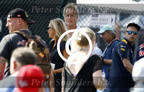 Spa Francorchamps 27 augustus 2016
Jeroen Pauw met (een) vriendin bij de GP Formule 1 F1 op het circuit van Spa
