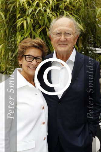 Naarden Vesting 6 september 2016
Presentatei boek DOEN van Jan des Bouvrie bij het arsenaal.
Monique en zoon Jan zijn ook aanwezig. Joop en Janine v d Ende