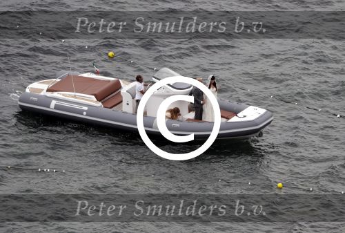 Ibiza 26 juni 2016
Nick en Kirsten Schilder trouwen op het strand van es Cubells. De vaderr van Kirsten trouwt ze en Ruben Nicolai doet zijn act als Duitse zanger.