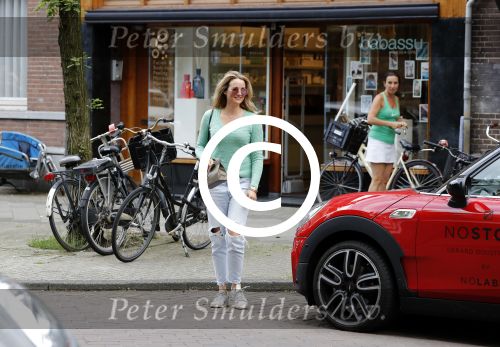 Amsterdam 22 juni 2016
Lieke v Lexmond heeft zich laten verwennen in de spa op de cornelis schuytstraat. Lieke trouwt komend weekend in italie.