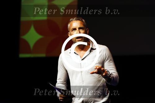 Amsterdam 29 augustus 2016
Perspresentatie RTL in het eye theater. mathias Scholten