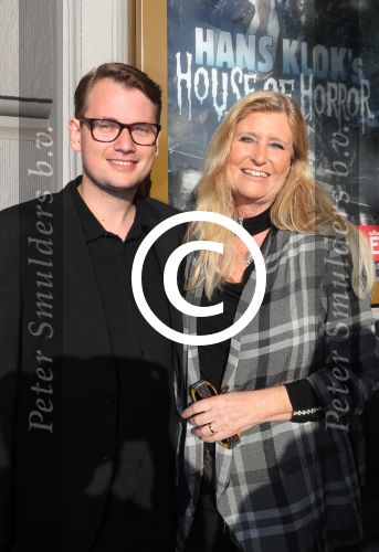 Amsterdam, 18 Augustus 2016
Premiere Hans Klok in Carre, House of Horror.
Pamela Boltini met zoon