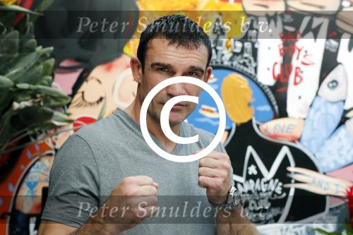 Amsterdam 25 augustus 2016
Peter Aerts met zijn vrouw Esther bij the harbour club cafe tijdens interview met Annette de Vries via Hollywood Productions