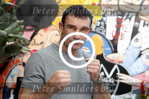 Amsterdam 25 augustus 2016
Peter Aerts met zijn vrouw Esther bij the harbour club cafe tijdens interview met Annette de Vries via Hollywood Productions