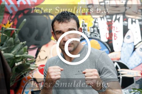 Amsterdam 25 augustus 2016
Peter Aerts met zijn vrouw Esther bij the harbour club cafe tijdens interview met Annette de Vries via Hollywood Productions
