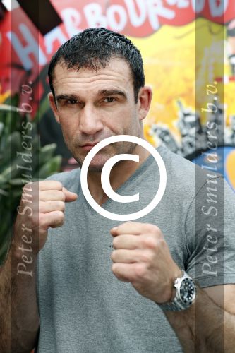 Amsterdam 25 augustus 2016
Peter Aerts met zijn vrouw Esther bij the harbour club cafe tijdens interview met Annette de Vries via Hollywood Productions