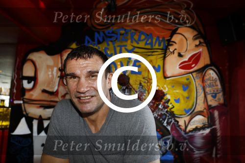 Amsterdam 25 augustus 2016
Peter Aerts met zijn vrouw Esther bij the harbour club cafe tijdens interview met Annette de Vries via Hollywood Productions