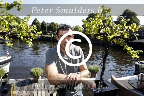Amsterdam 25 augustus 2016
Peter Aerts met zijn vrouw Esther bij the harbour club cafe tijdens interview met Annette de Vries via Hollywood Productions
