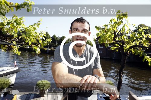 Amsterdam 25 augustus 2016
Peter Aerts met zijn vrouw Esther bij the harbour club cafe tijdens interview met Annette de Vries via Hollywood Productions