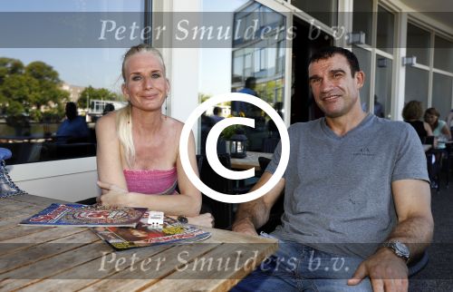 Amsterdam 25 augustus 2016
Peter Aerts met zijn vrouw Esther bij the harbour club cafe tijdens interview met Annette de Vries via Hollywood Productions