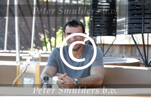 Amsterdam 25 augustus 2016
Peter Aerts met zijn vrouw Esther bij the harbour club cafe tijdens interview met Annette de Vries via Hollywood Productions