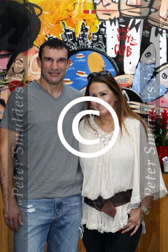 Amsterdam 25 augustus 2016
Peter Aerts met zijn vrouw Esther bij the harbour club cafe tijdens interview met Annette de Vries via Hollywood Productions