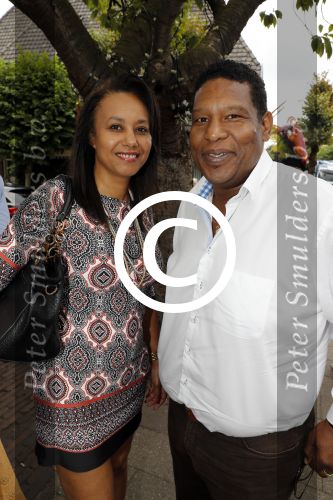 Blaricum 6 september 2016
Surprise party voor Willibrord Frequin zijn 75e verjaardag bij  Moeke Spijstra.
Zijn vriendin kinderen en kleinkinderen zijn natuurlijk aanwezig. Quintis Ristie (veel afgevallen) met zijn nieuwe vriendin