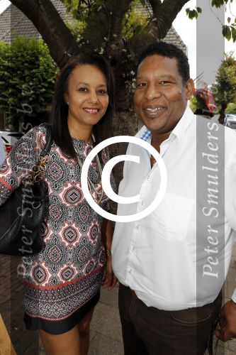 Blaricum 6 september 2016
Surprise party voor Willibrord Frequin zijn 75e verjaardag bij  Moeke Spijstra.
Zijn vriendin kinderen en kleinkinderen zijn natuurlijk aanwezig. Quintis Ristie (veel afgevallen) met zijn nieuwe vriendin
